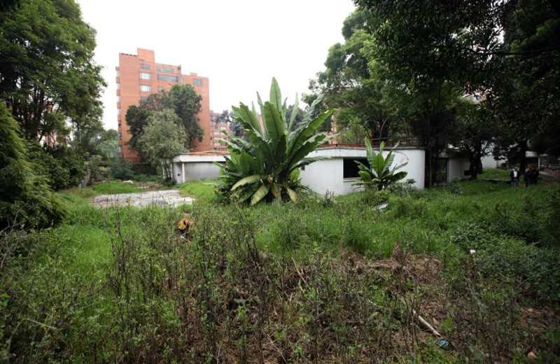 El área total del terreno es de 3.004,95 mts2.