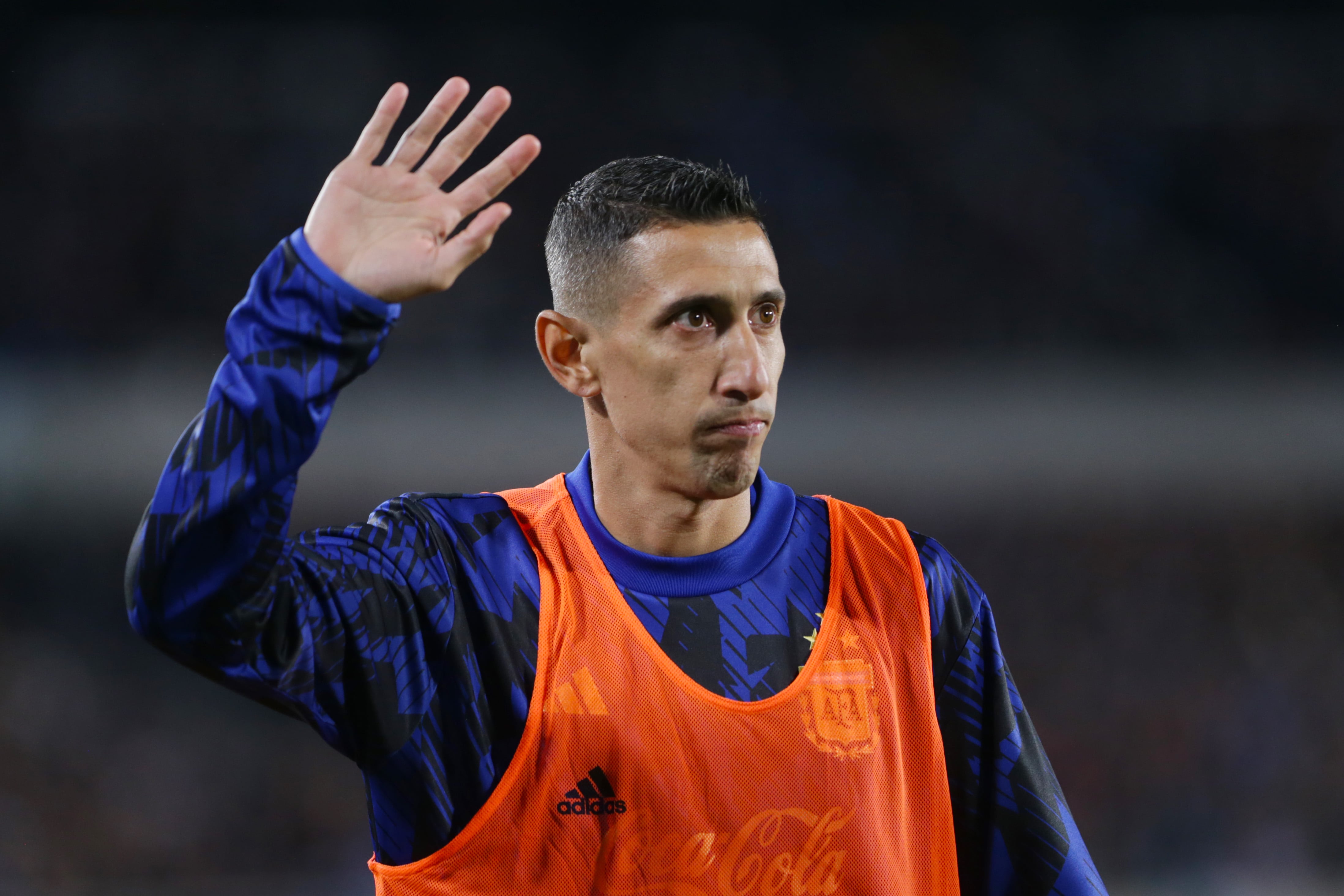 BUENOS AIRES, ARGENTINA - SEPTEMBER 07: Angel Di Maria of Argentina warms up during the FIFA World Cup 2026 Qualifier match between Argentina and Ecuador at Estadio Más Monumental Antonio Vespucio Liberti on September 07, 2023 in Buenos Aires, Argentina. (Photo by Daniel Jayo/Getty Images)