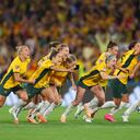 Australia celebra su clasificación a semifinales del Mundial Femenino.
