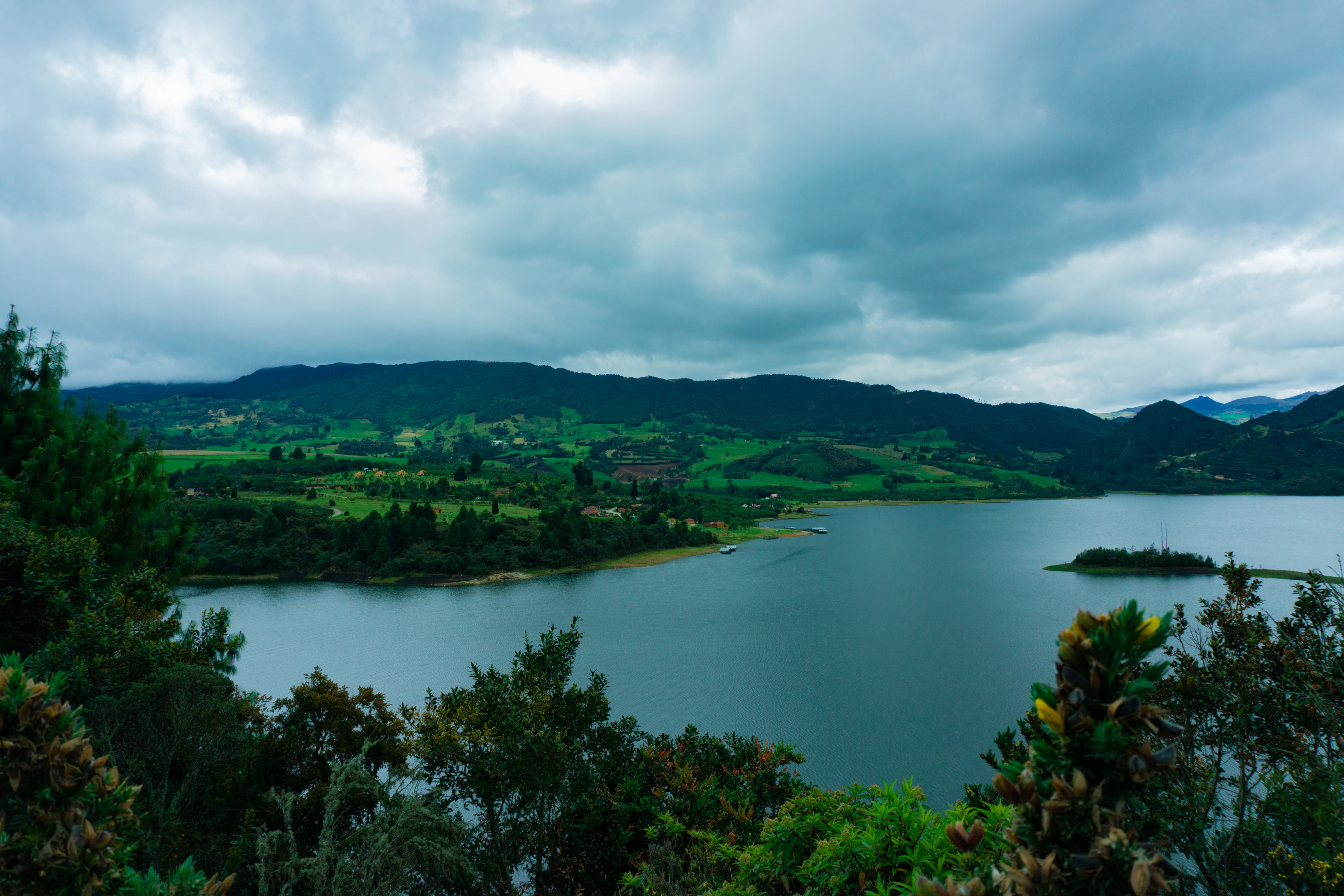 El Embalse de Neusa es una opción si quiere salir de la rutina con su animal de compañía.