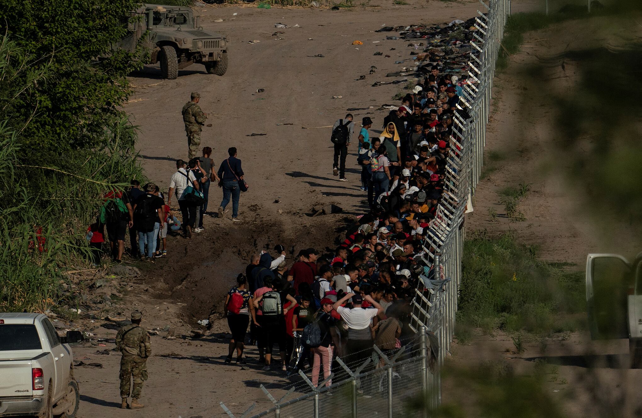 En imágenes : Solicitantes de asilo cruzan Río Grande hacia EE. UU.