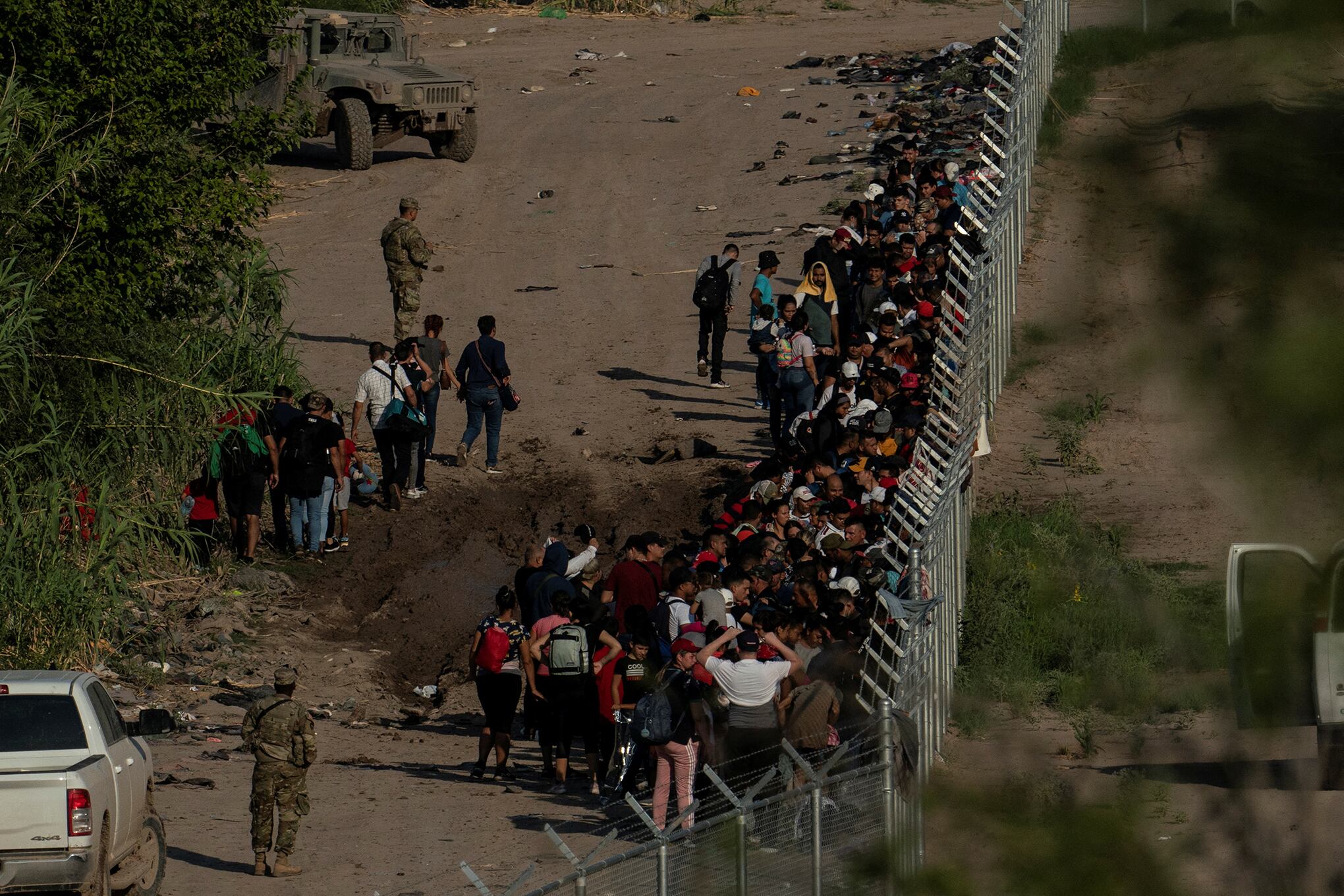 En imágenes : Solicitantes de asilo cruzan Río Grande hacia EE. UU.
