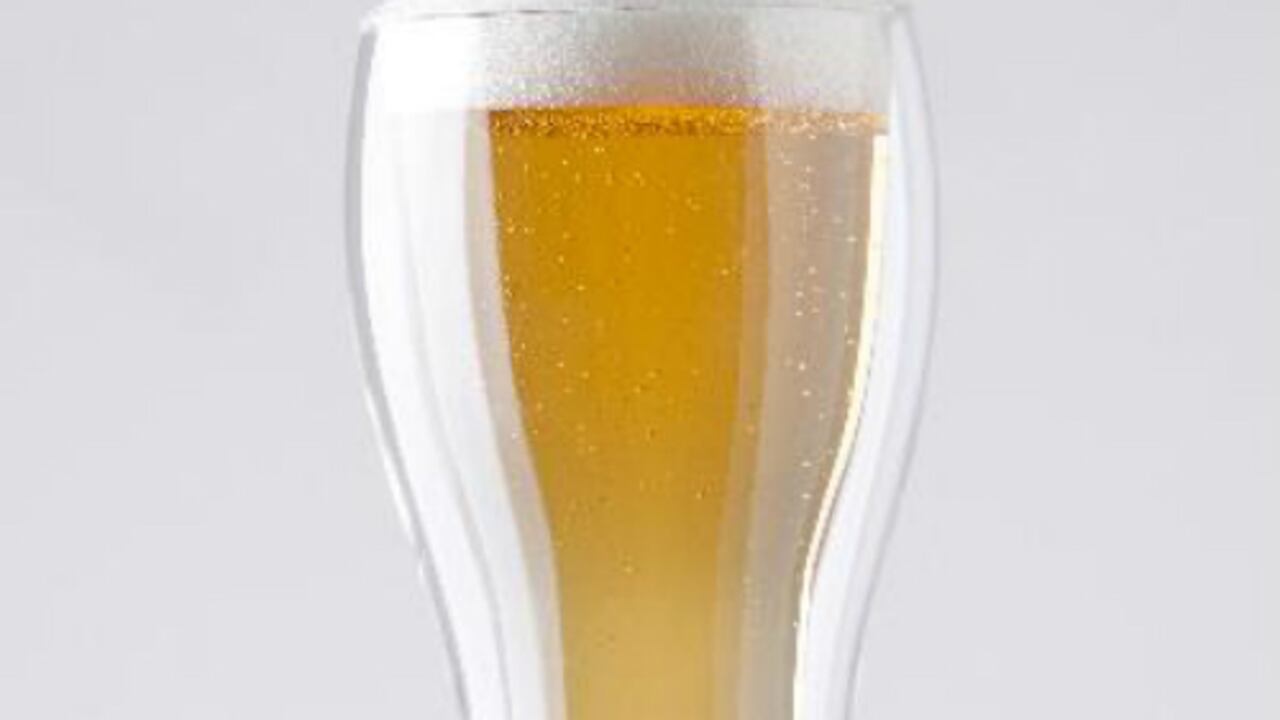 Según Euromonitor International, en 2013 el consumo total de cerveza sin alcohol en Colombia fue de 300.000 litros y alcanzó un valor de US$1,7 millones de dólares. El consumo per cápita fue tan bajo que no marcó nada.