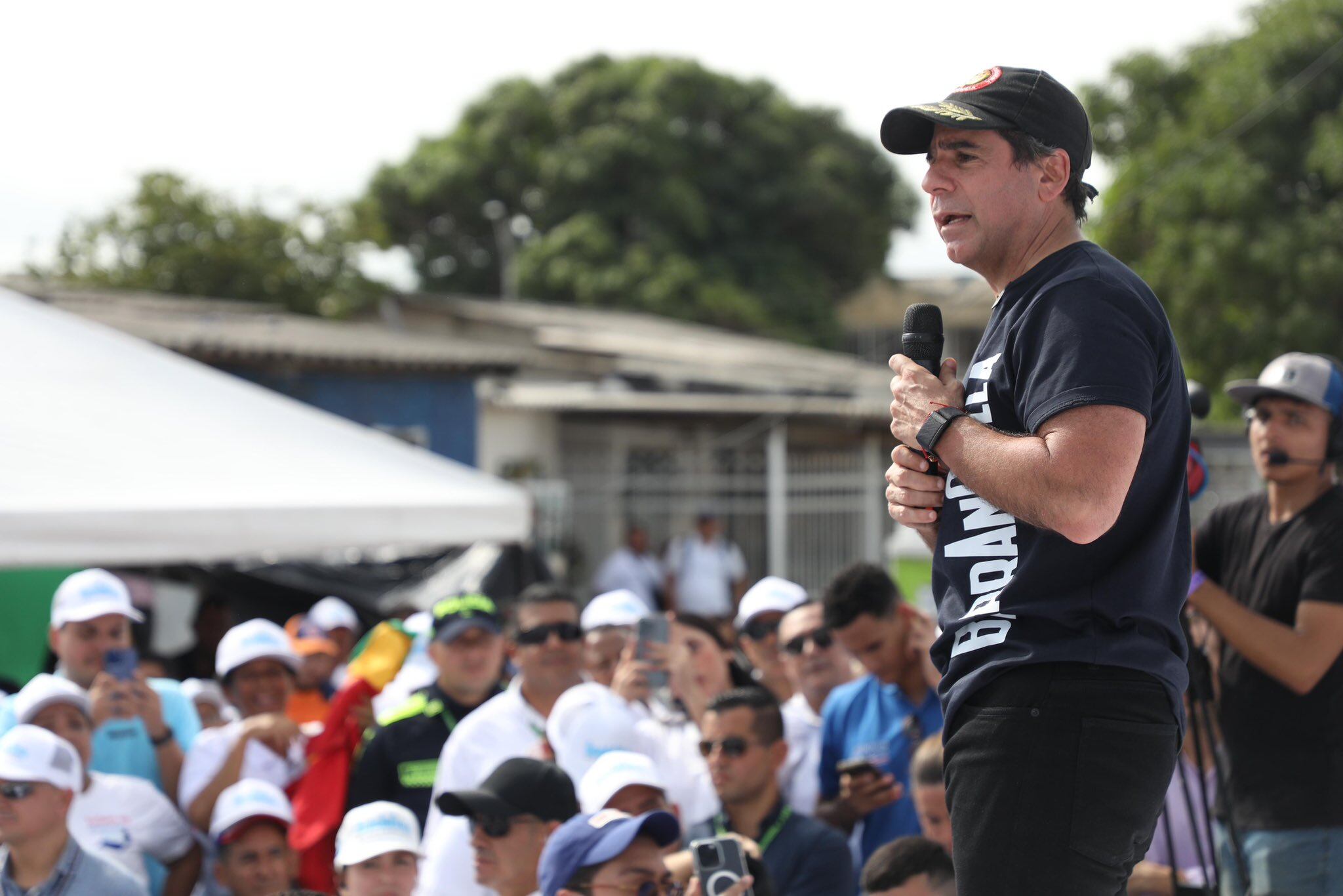 Alejandro Char le dio la bienvenida a Víctor Cantillo al Junior.