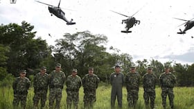 La Fuerza Aeroespacial Colombiana abrió convocatoria para suboficiales en 2026 con formación técnica y militar.