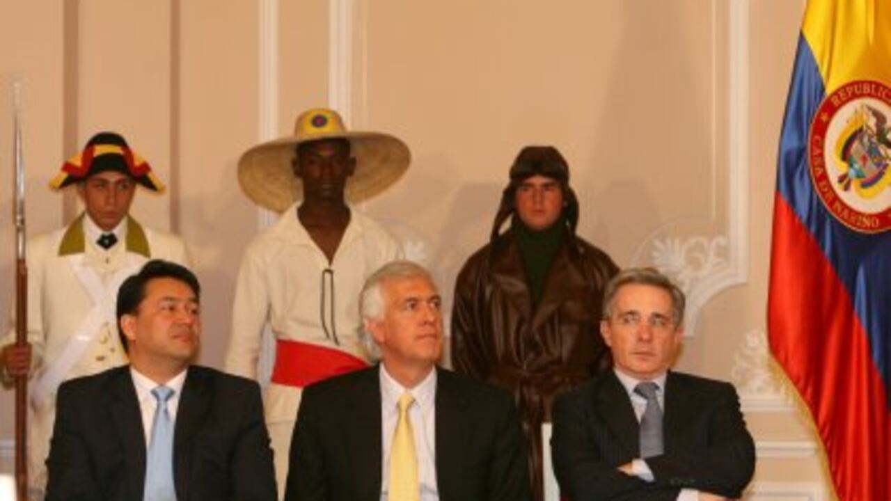 Los discursos en la presentación de la agenda oficial coincidieron en que el segundo centenario de la Independencia debe despertar el interés de las nuevas generaciones hacia una proyecto de país próspero y sin violencia.