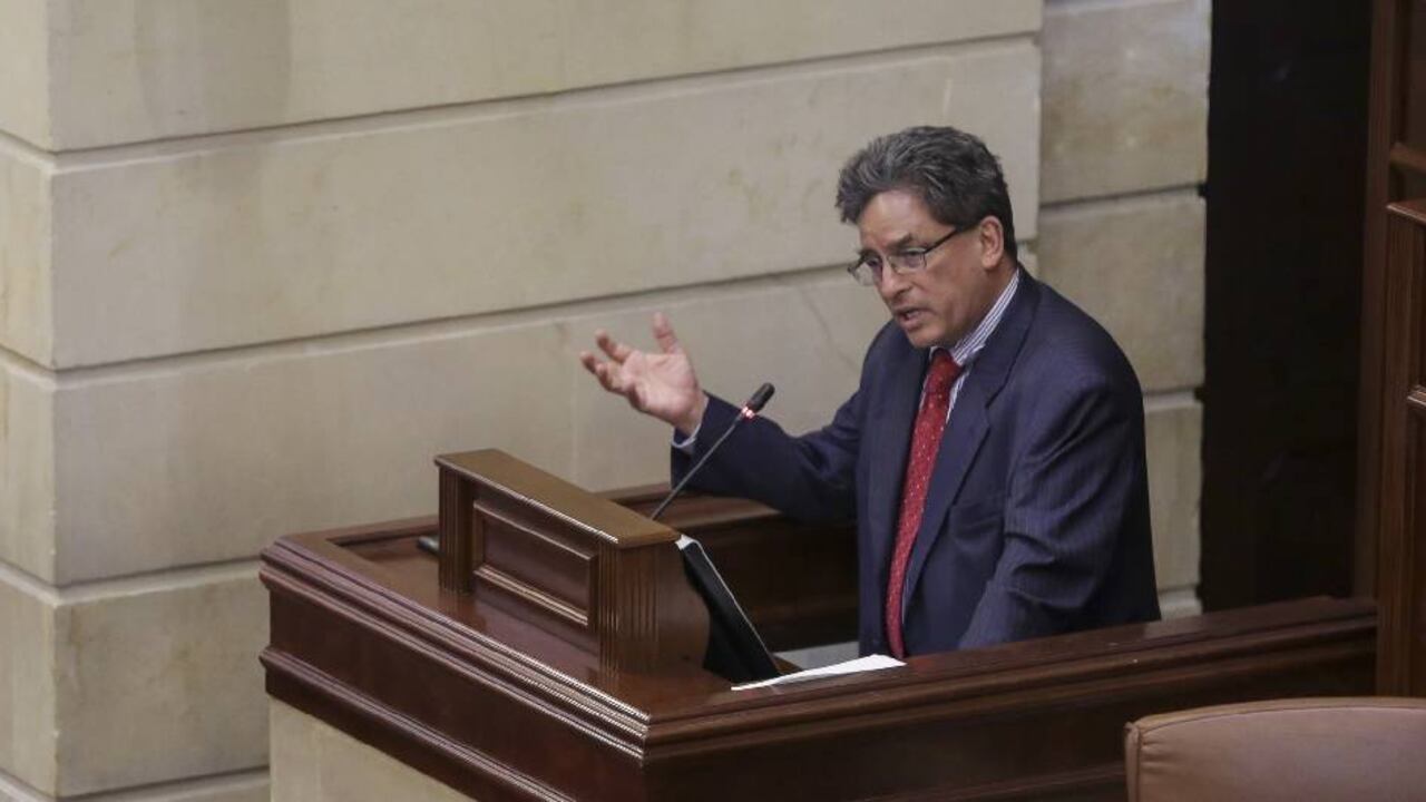 Alberto Carrasquilla, ministro de Hacienda.