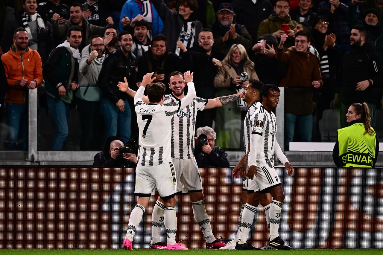 Juan Guillermo Cuadrado estuvo presente en la victoria de Juventus.