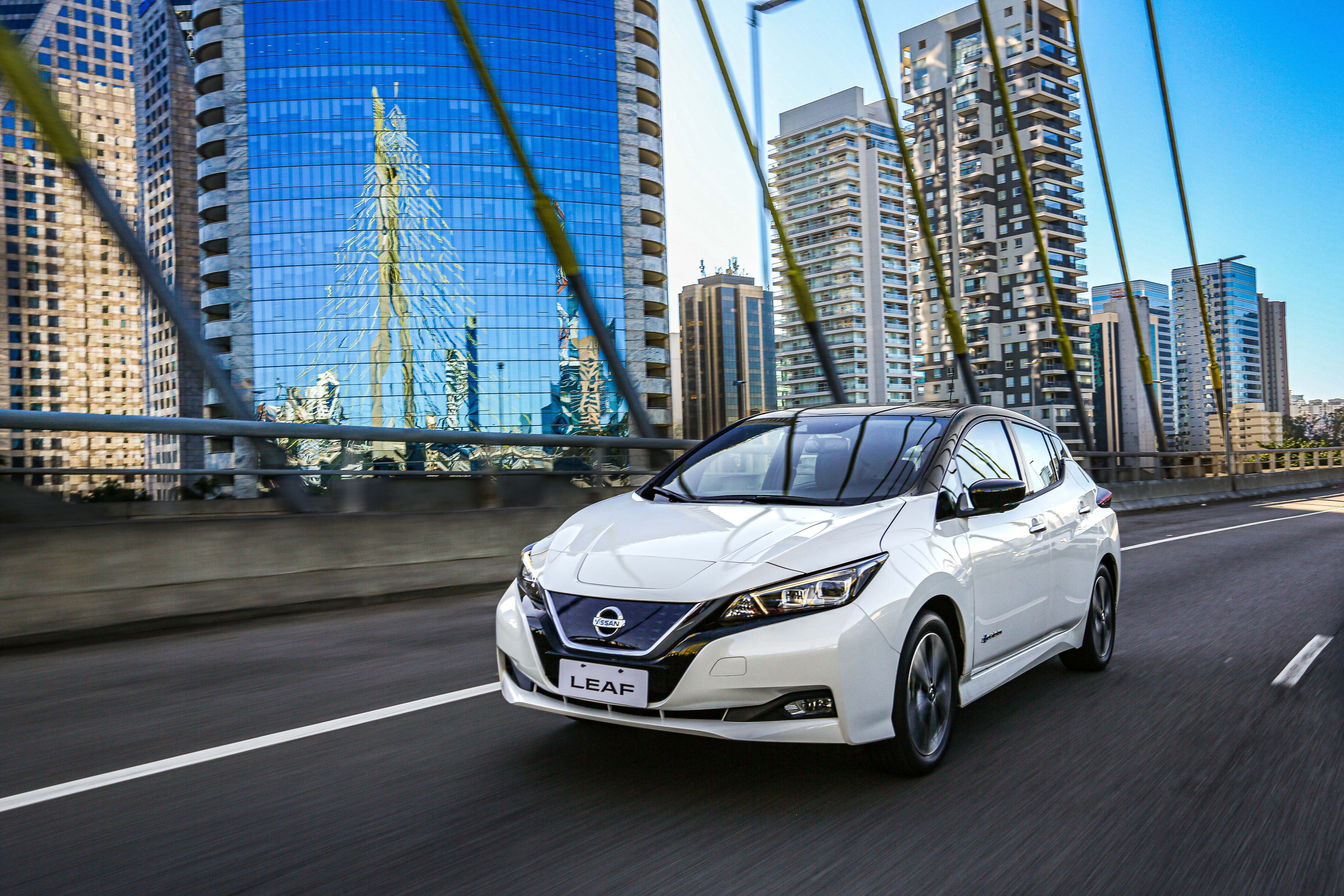 NISSAN LEAF