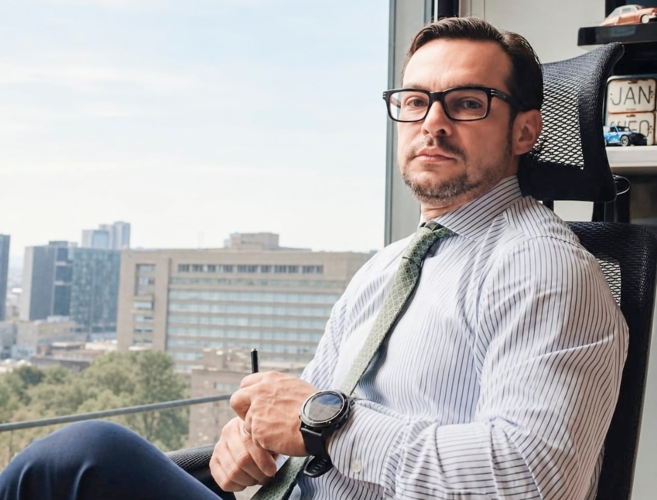 Marlon Díaz, contratista de la SAE, pide investigar la presunta responsabilidad de altos funcionarios del Ministerio de Minas y la SAE en torno a irregularidades de empresas estatales de oro.