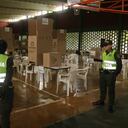 La Policía invita a la ciudadanía a denunciar a la línea 123 las irregularidades que se presenten durante la jornada electoral o a la línea gratuita nacional 018000912505 de la unidad de recepción inmediata para la transparencia electoral.