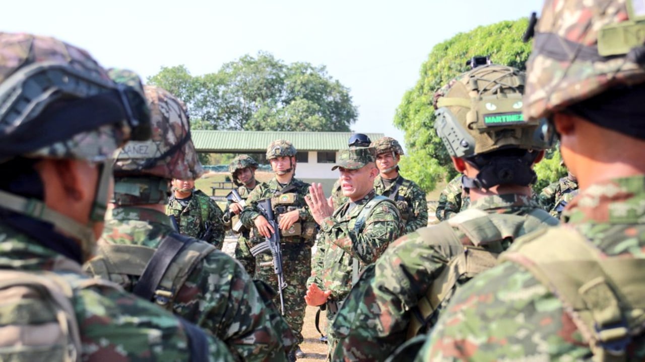 Uniformados del Ejército Nacional.
