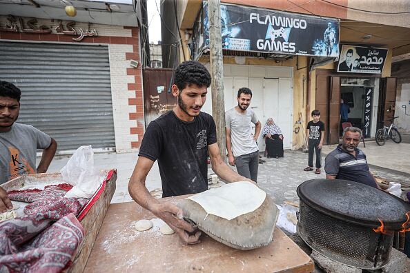 Israel dice que la mayoría de los residentes de Gaza han seguido sus órdenes de huir al sur del asediado territorio.
