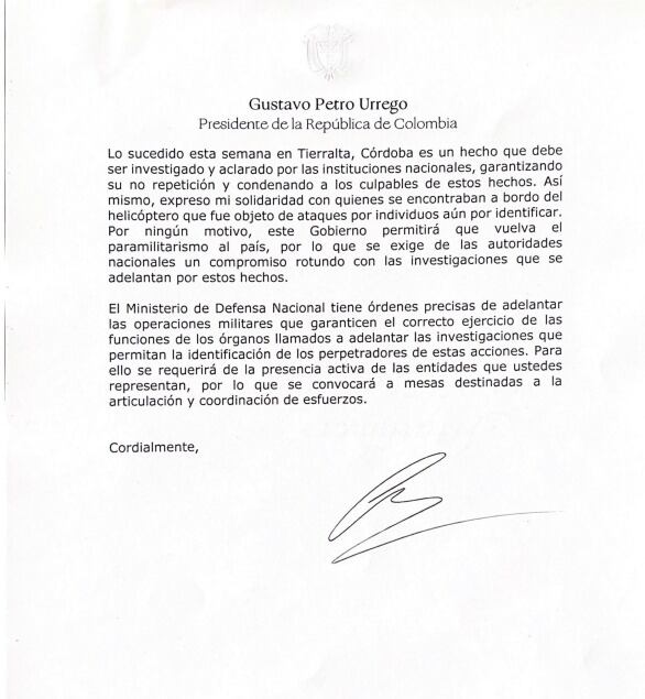 Petro respondió a Barbosa y Cabello.