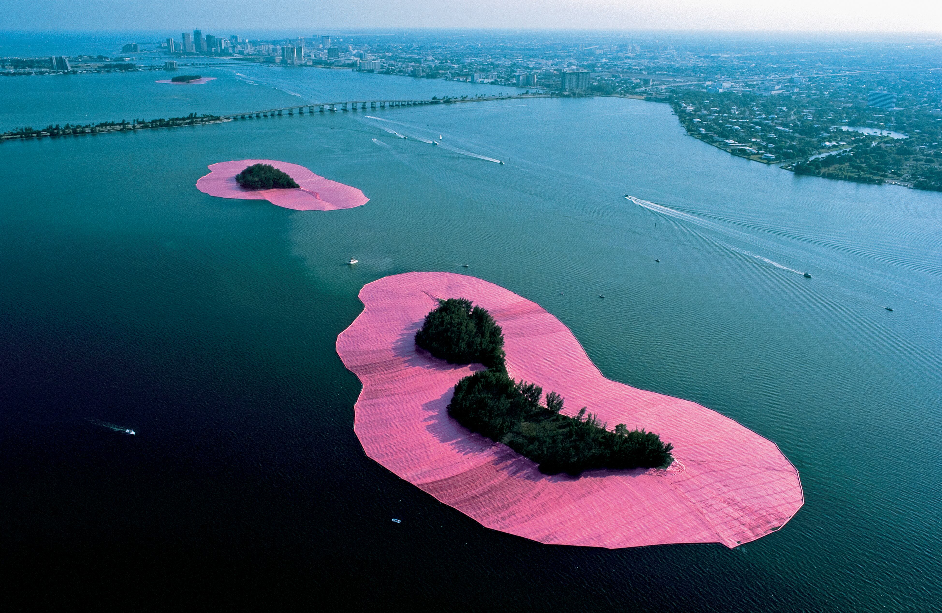 Surrounded Islands, Biscayne Bay, Greater Miami, Florida, 1980-83
—
Wolfgang Volz