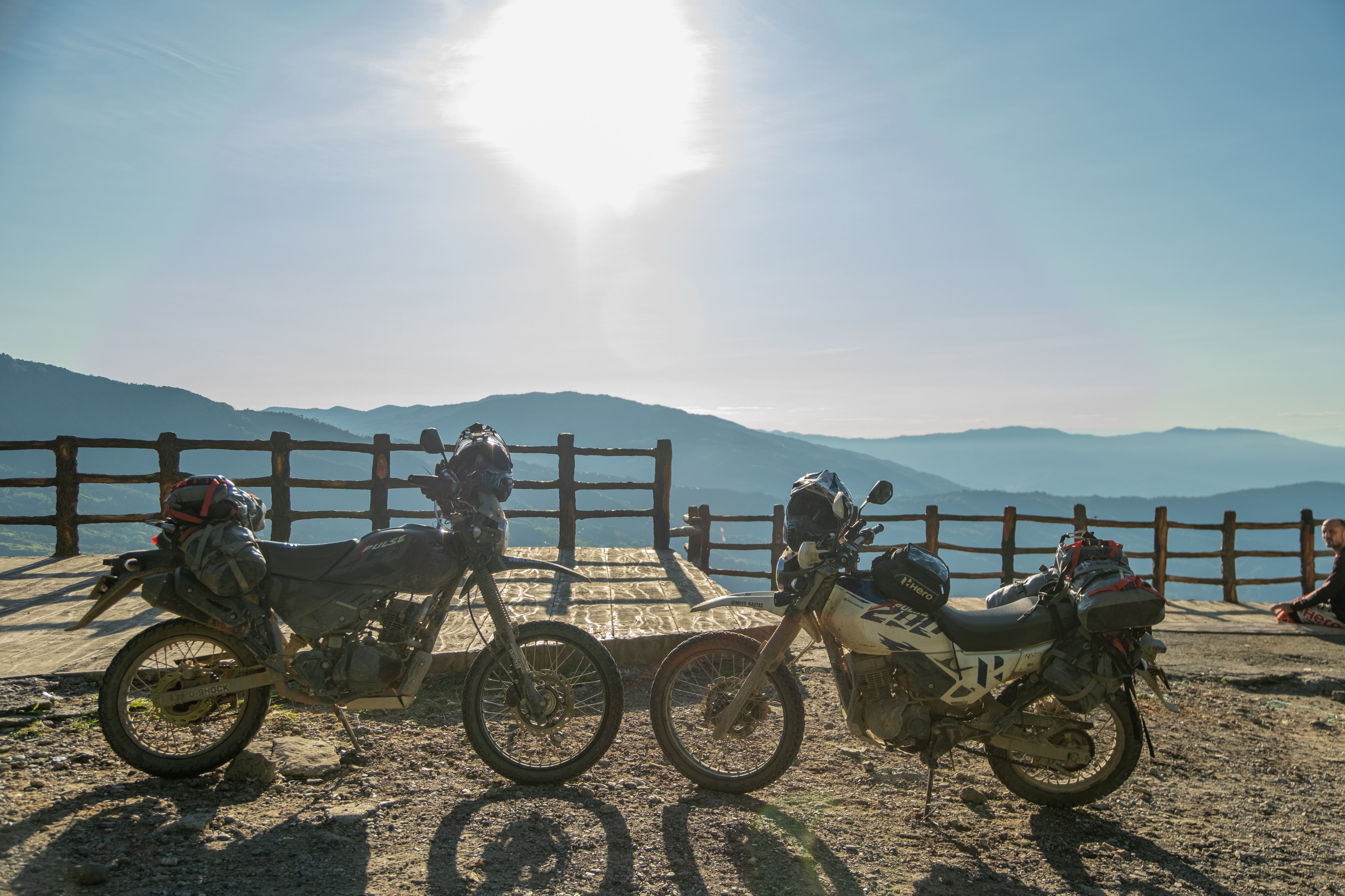 Sebastián Castro y Alejandro Gómez. recorrieron 123 municipios de Antioquia en 14 días y algunas horas