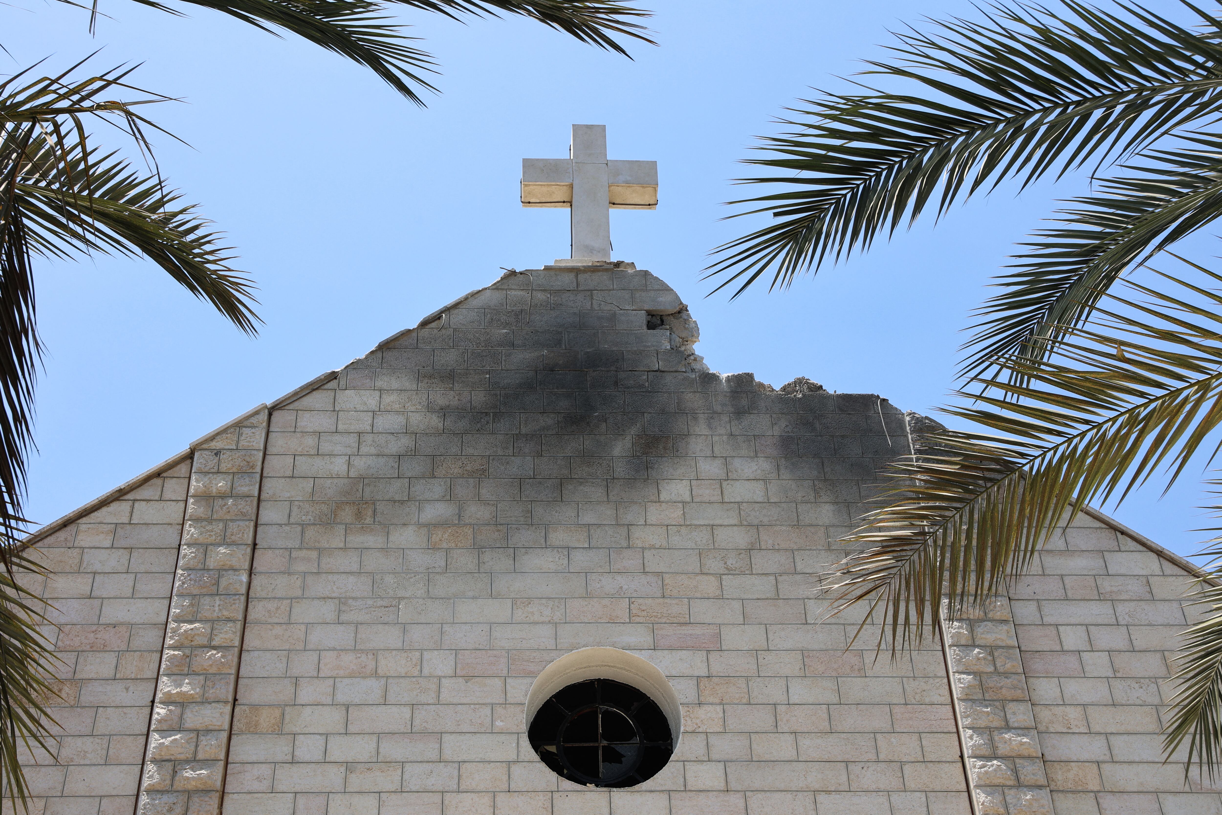Bombardeo de Iglesia Católica en Gaza