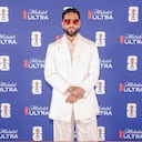 El artista de música urbana, Maluma puso a disposición las sedes de su restaurante y tiendas de ropa como centros de acopio.