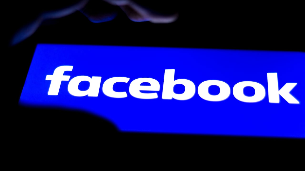 EE. UU. demanda a Facebook por monopolio y pide revertir compra de Instagram y WhatsApp. (Photo Illustration by Rafael Henrique/SOPA Images/LightRocket via Getty Images)