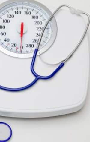 En agosto, la revista 'Cancer' publicó que las mujeres con sobrepeso que han sido tratadas para cáncer de seno presentan una mayor mortalidad: 'La obesidad representó un riesgo mayor de recurrencias y aumentó la mortalidad, aun en las que estaban saludables al momento del diagnóstico y a pesar de recibir las mejores quimioterapia y terapia hormonal disponibles', dijo el Dr. Joseph Soprano, presidente asociado del Centro Montefiore Einstein para el cuidado del cáncer. Foto: Thinkstock.