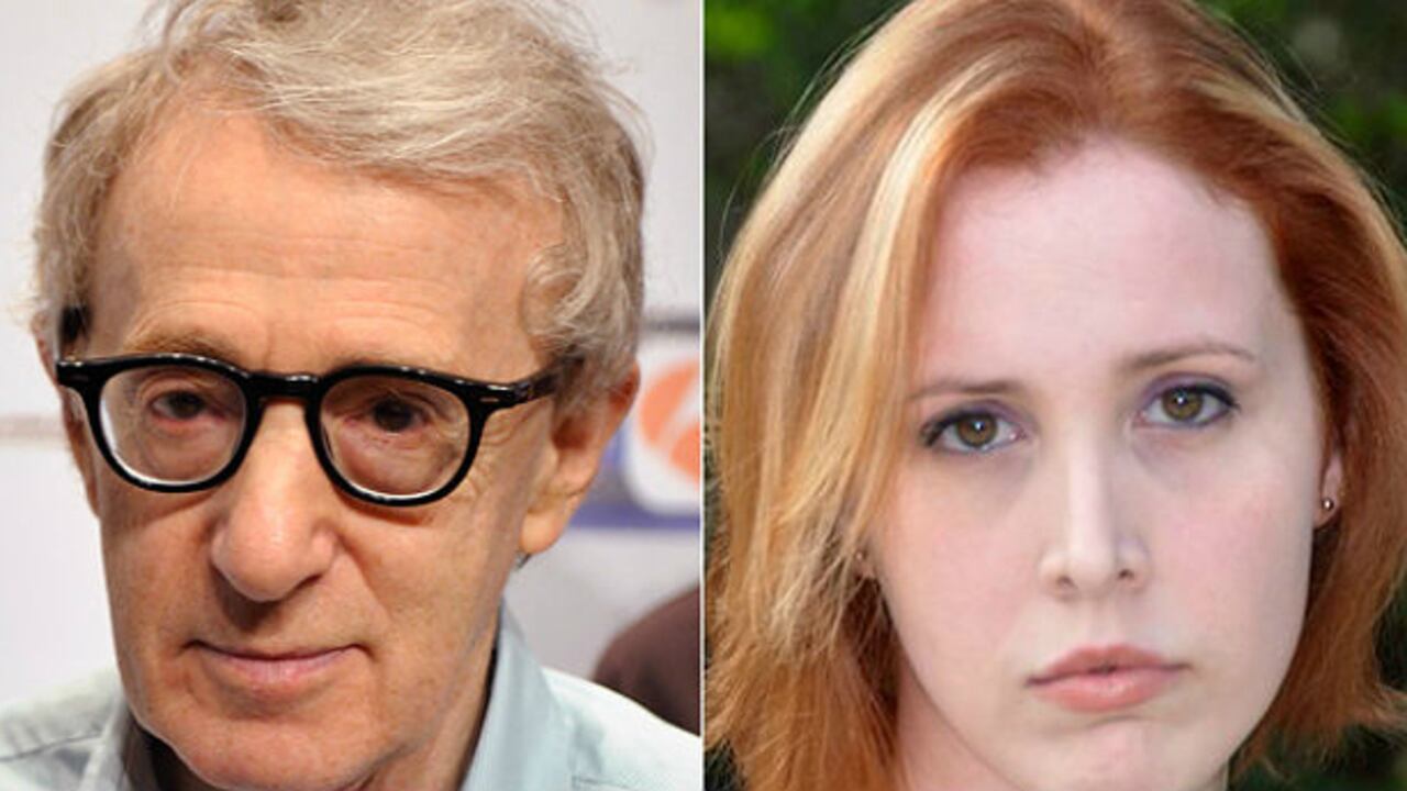 La hija adoptiva de Woody Allena, Dylan Farrow, asegura que el cineasta abusó de ella cuando era una menor de edad.