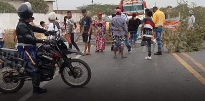 La protesta la realizan miembros de un movimiento social de territorios ancentrales