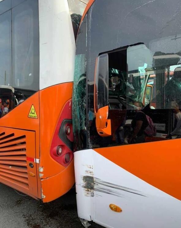 El articulado arrolló a un mototaxista evitando arrollar al peatón