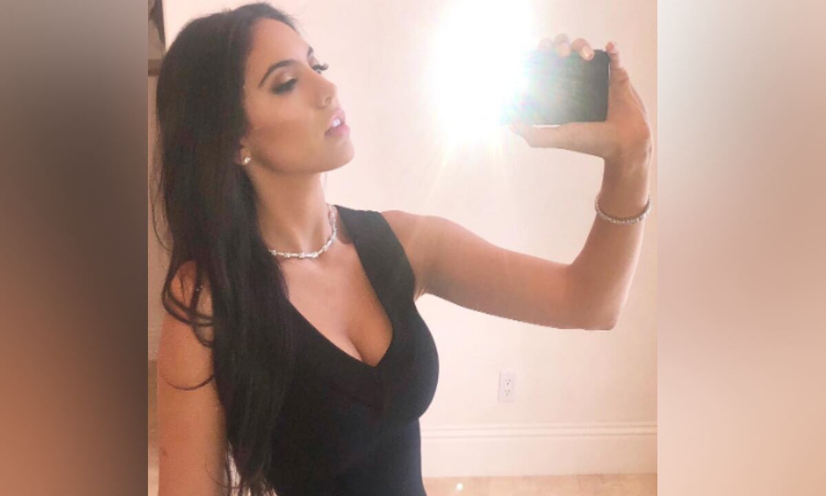 Noor Alfallah, la novia de Al Pacino, es 54 años menor que el artista.