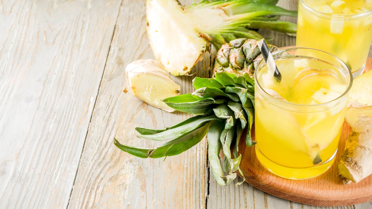 ¿Qué beneficios tiene el té de cáscara de piña con canela y jengibre ...