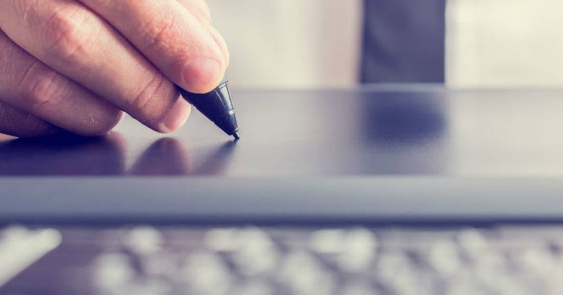 La Ley 527 de 1999 indica la presunción de autenticidad de aquellos documentos que se suscriban con firma digital.