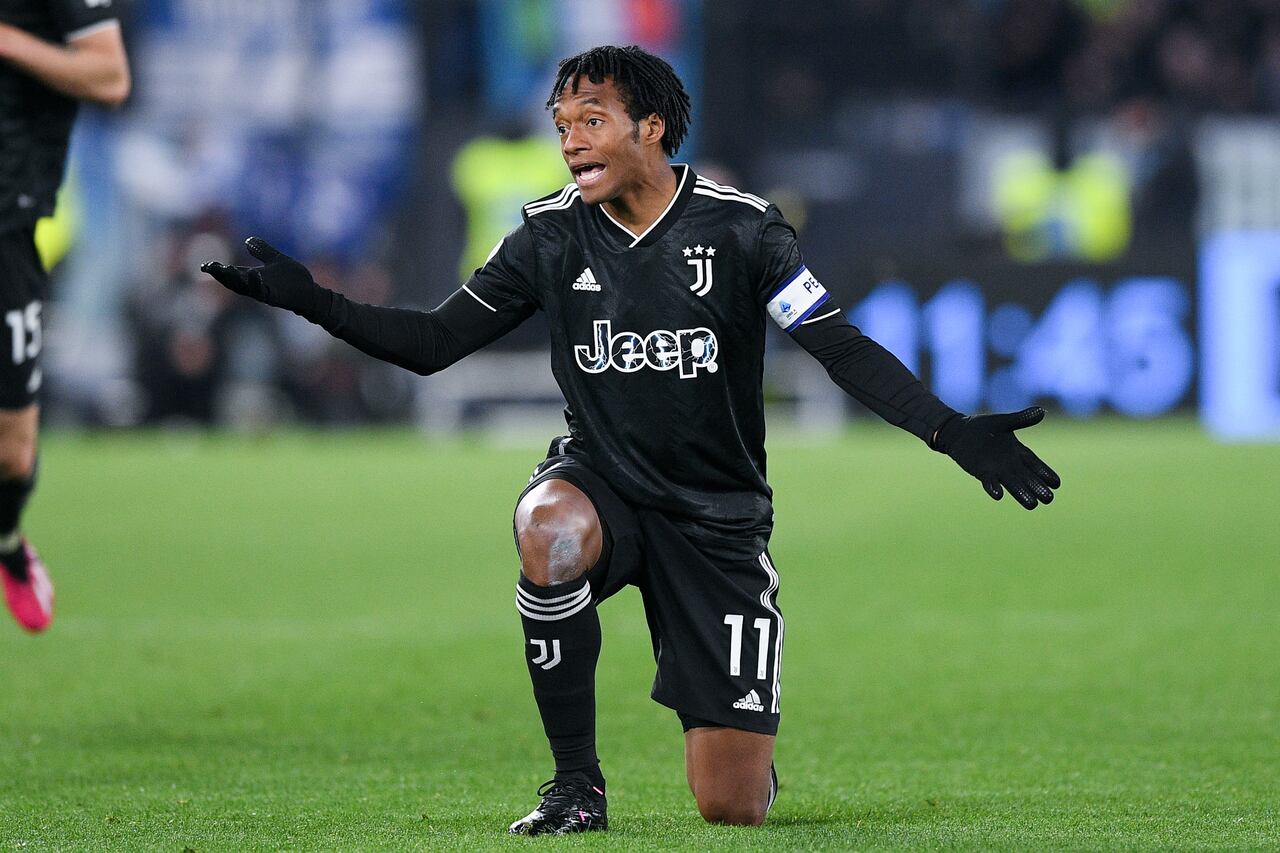 Juan Guillermo Cuadrado en el duelo con Lazio.