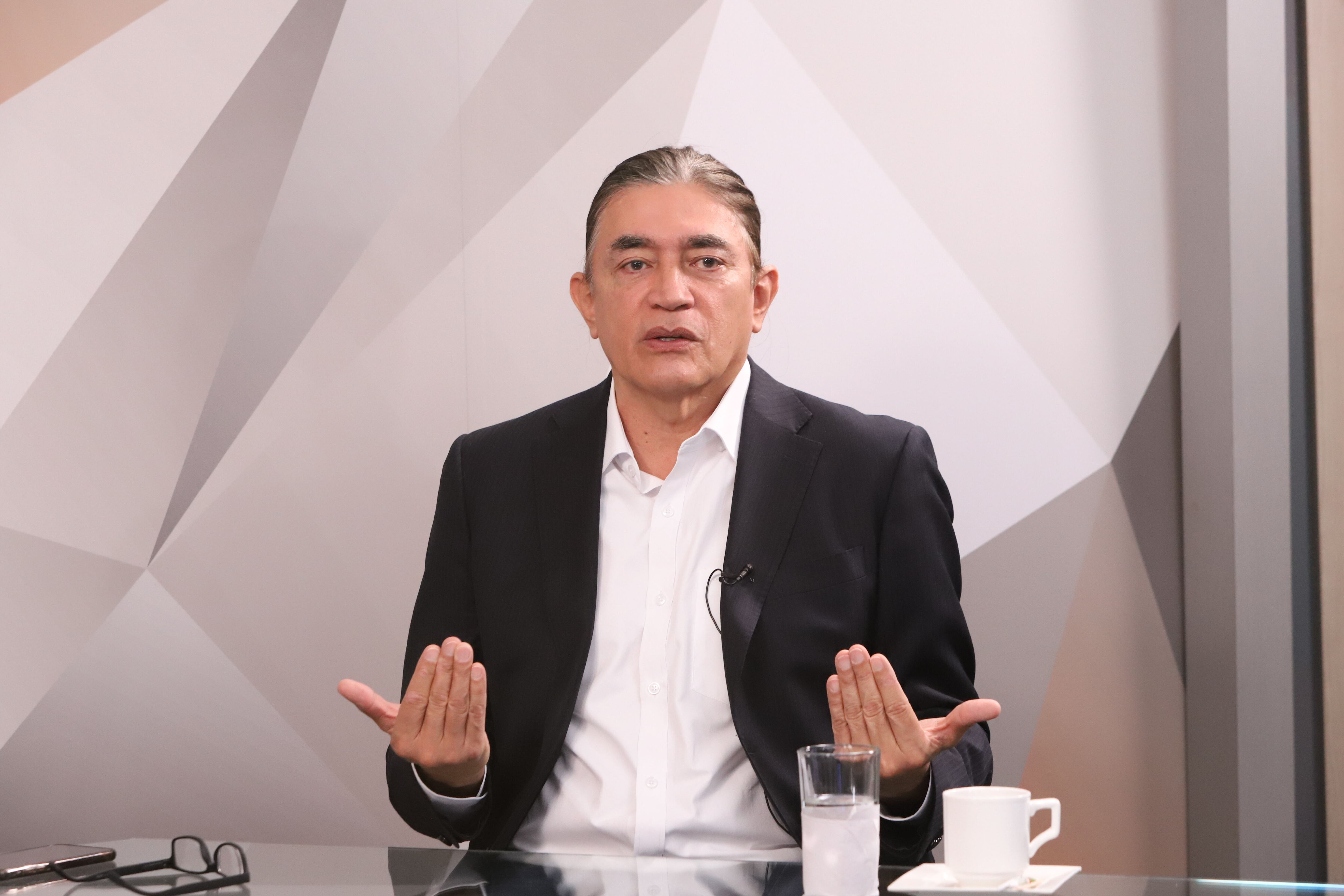 El Debate, entrevista Gustavo Bolívar