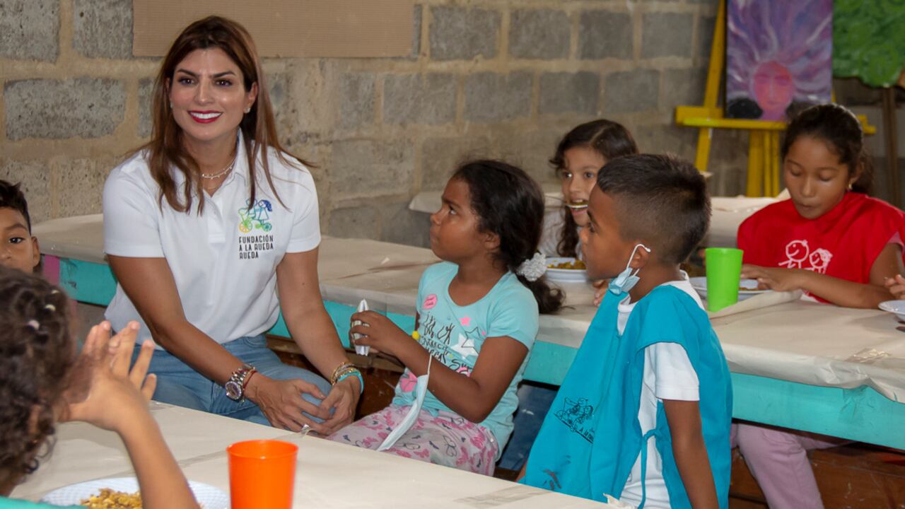 Vivi Barguil de Sarmiento dirige la fundación A la Rueda Rueda.