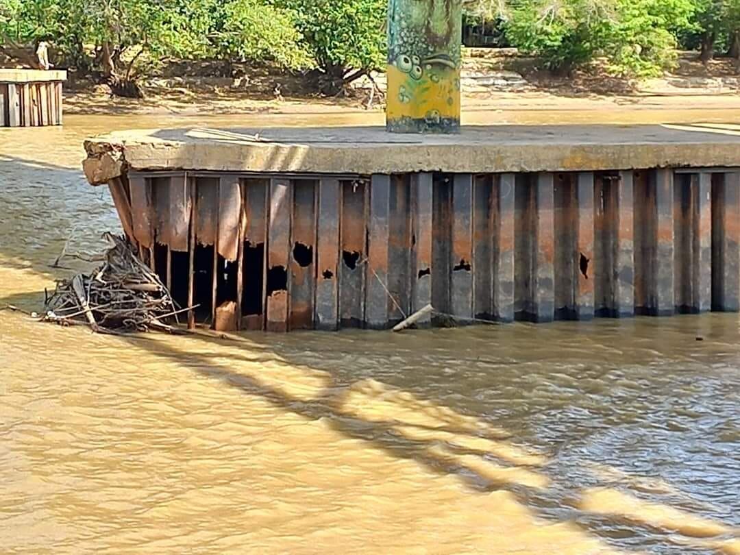 Denuncian deterioración en la infraestructura vial.