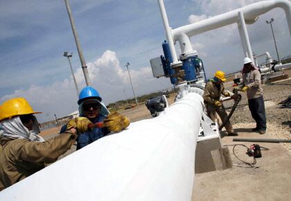 Los poliductos en petróleo son utilizados para el transporte de hidrocarburos.