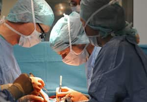 Las amígdalas podrían tener algún efecto importante a largo plazo.