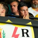 James Rodríguez centrocampista ofensivo del Rayo Vallecano y Colombia sentado en las gradas durante el partido de La Liga entre el Rayo Vallecano y el FC Barcelona en el Estadio de Vallecas el 27 de agosto de 2024 en Madrid, España.