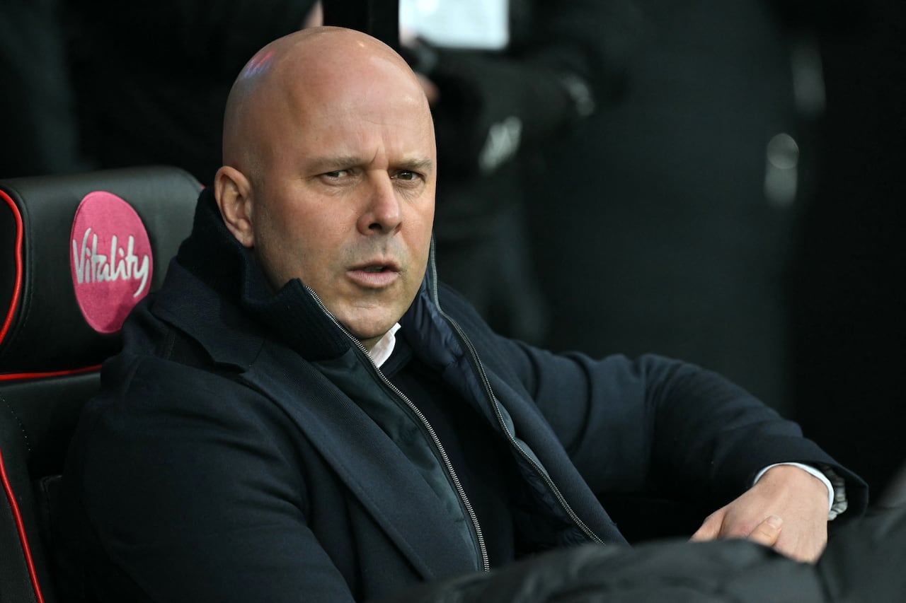 Liverpool's Dutch manager Arne Slot looks on ahead of kick-off in the English Premier League football match between Bournemouth and Liverpool at the Vitality Stadium in Bournemouth, southern England on February 1, 2025. (Photo by Glyn KIRK / AFP) / RESTRICTED TO EDITORIAL USE. No use with unauthorized audio, video, data, fixture lists, club/league logos or 'live' services. Online in-match use limited to 120 images. An additional 40 images may be used in extra time. No video emulation. Social media in-match use limited to 120 images. An additional 40 images may be used in extra time. No use in betting publications, games or single club/league/player publications. /