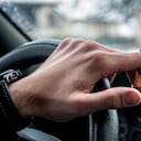 El riesgo para la salud de la exposición al humo del tabaco en el coche es mayor que en otros espacios cerrados.