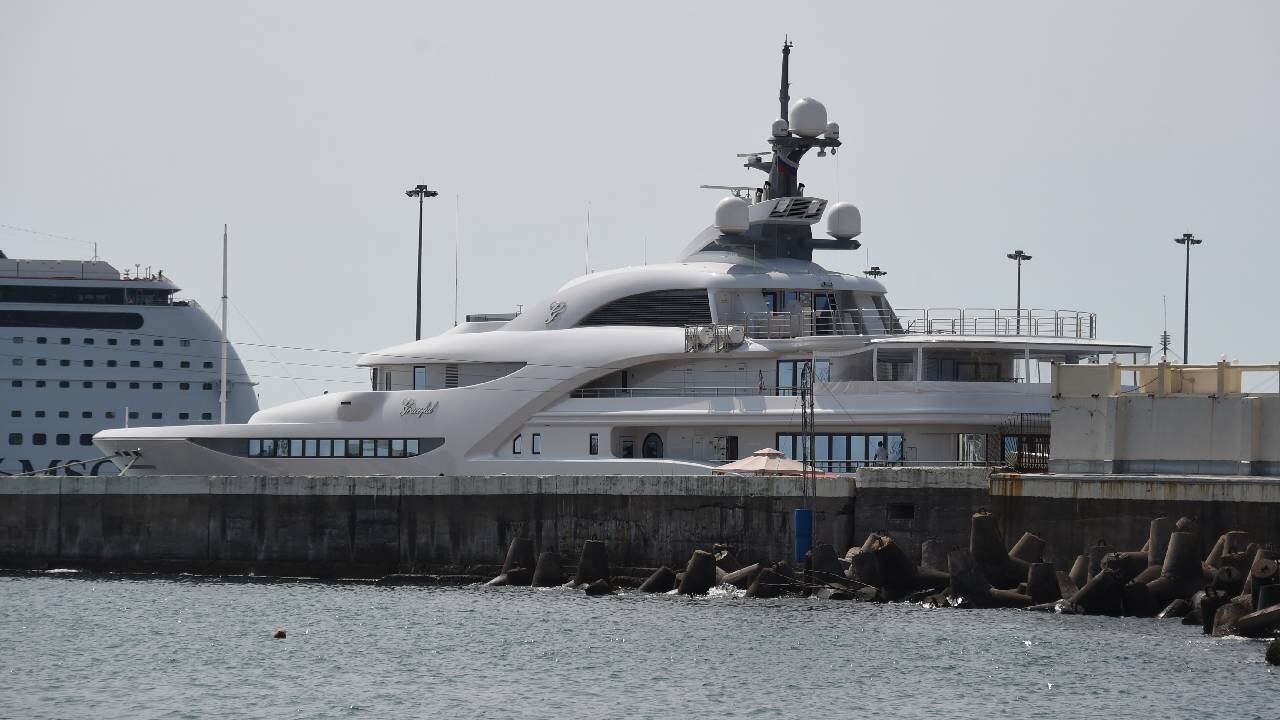 Este es el yate 'Graceful' del presidente ruso Vladimir Putin en el puerto de Sochi, Rusia, 13 de julio de 2015. Imagen de referencia. Foto: Marcus Brandt/picture alliance vía Getty Images).