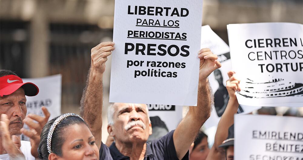 Piden la libertad de presos políticos.