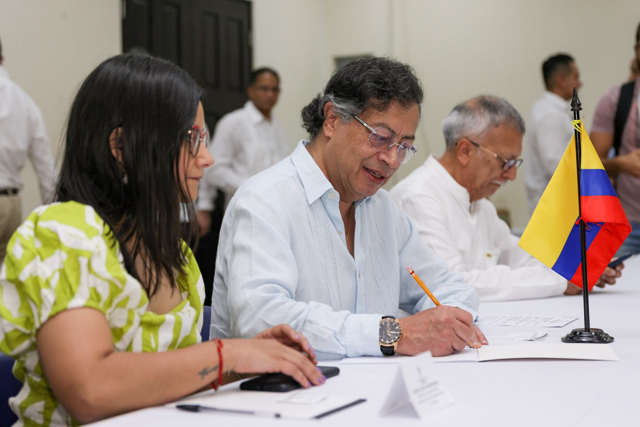 Reunión bilateral en Panamá con el alcalde de Bocas del Toro, Wilbur Martínez, y el gobernador, Edgardo Ibarra.