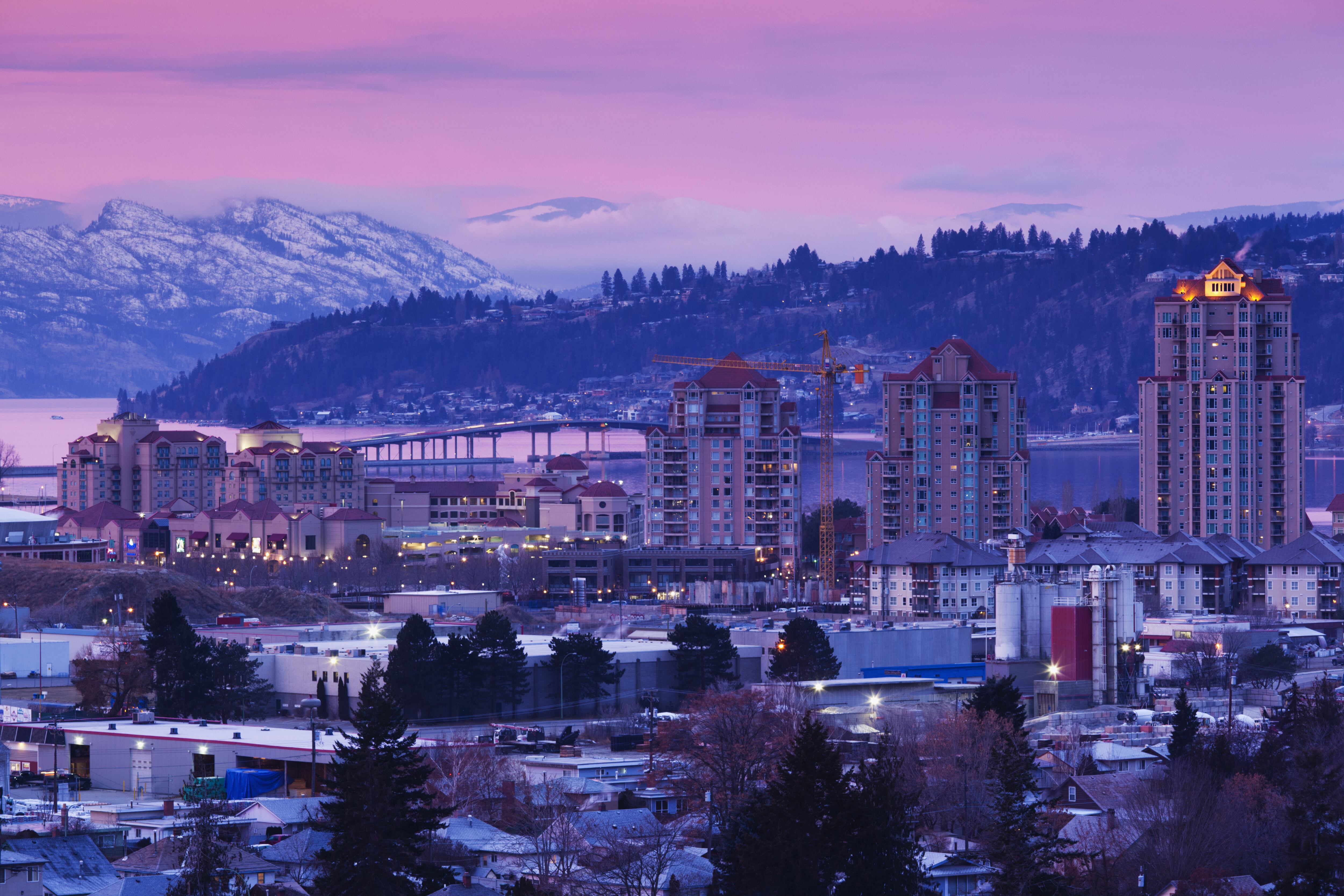 Kelowna, en Columbia, Canadá. Walter Bibikow / Getty Images.