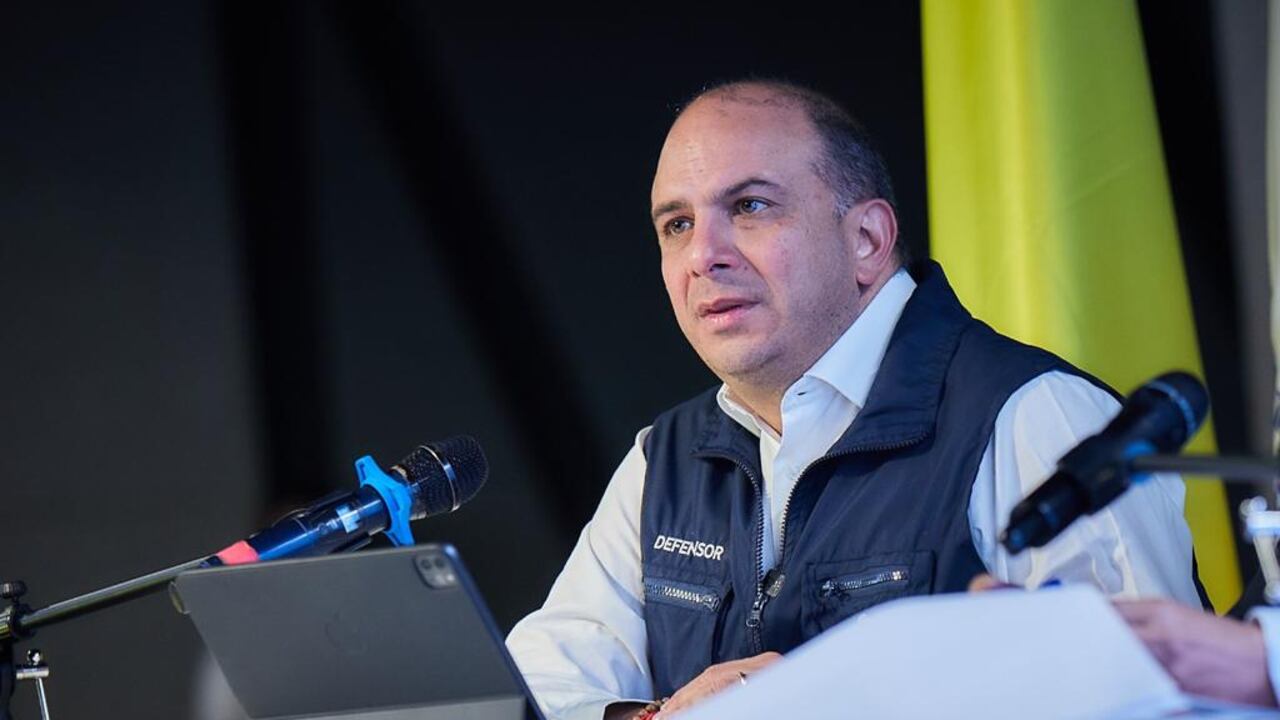 Carlos Camargo, defensor del Pueblo.