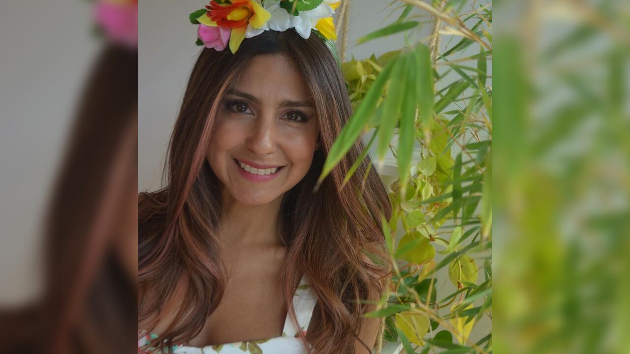 Aida Bossa le da vida a "Erótida Duarte" en 'Leandro Díaz'. Foto: Instagram @aidabossa.