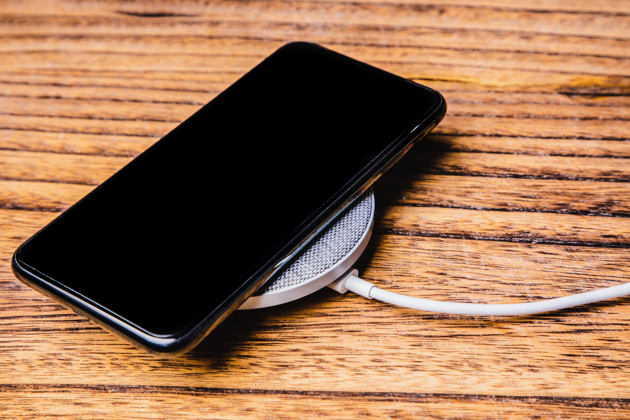 La compra de un cargador inalámbrico debe hacerse con base en información clave para garantizar su efectividad.