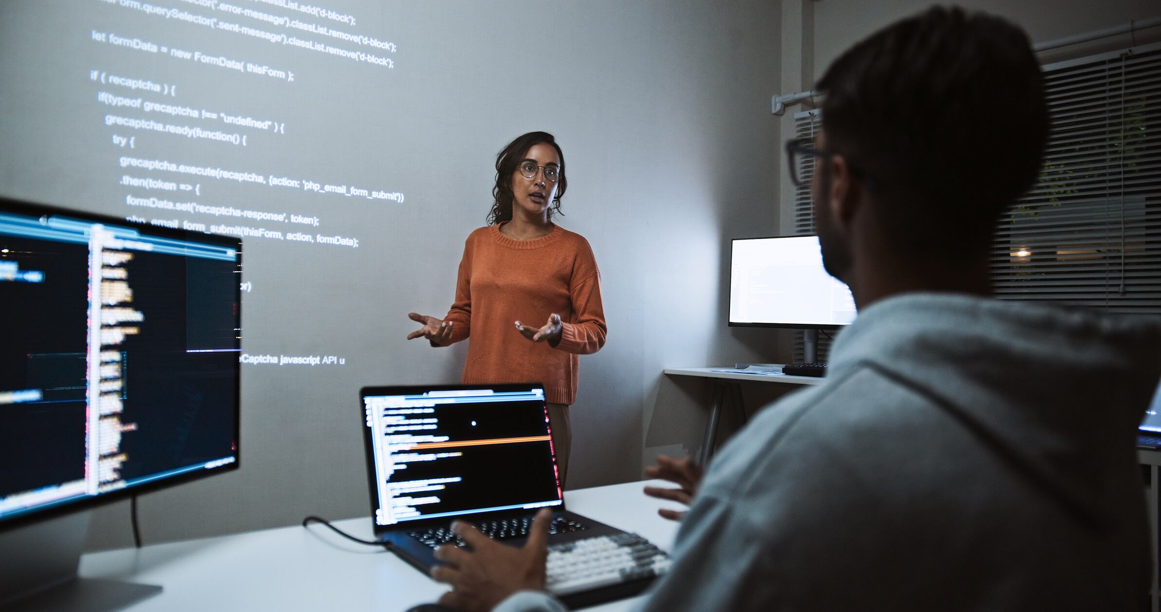 Un docente propuso seis recomendaciones para integrar la IA en el aula sin perder el rigor académico.