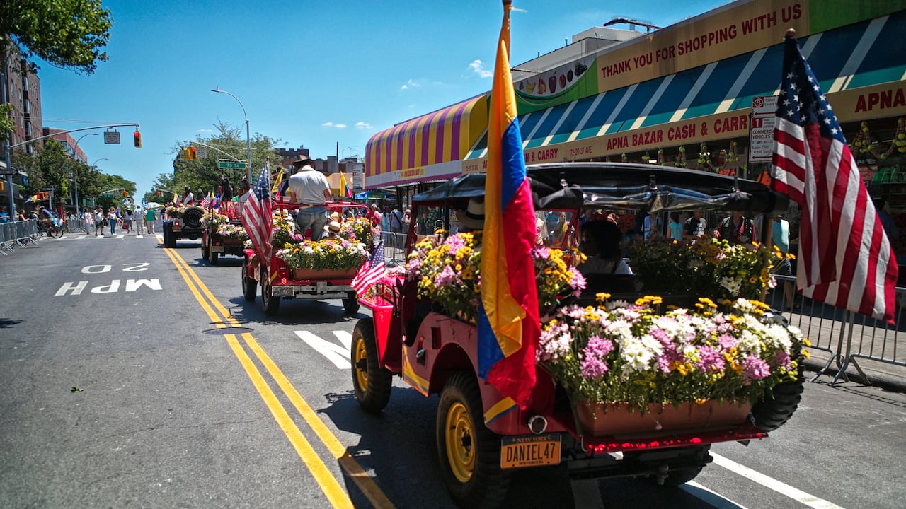 Carrosa colombiana en una calle de la Capital del Mundox