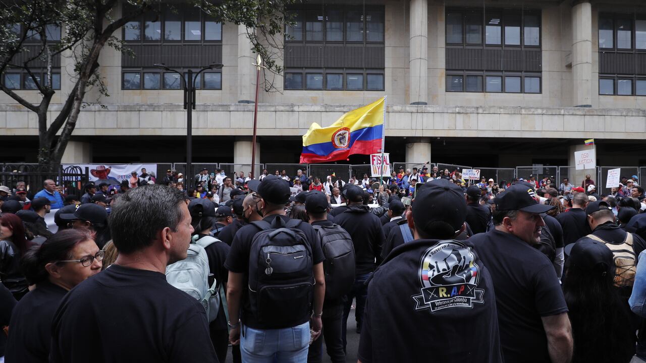 Manifestaciones presionando a la Corte para elegir Fiscal, Fecode
Apoyo al Presidente