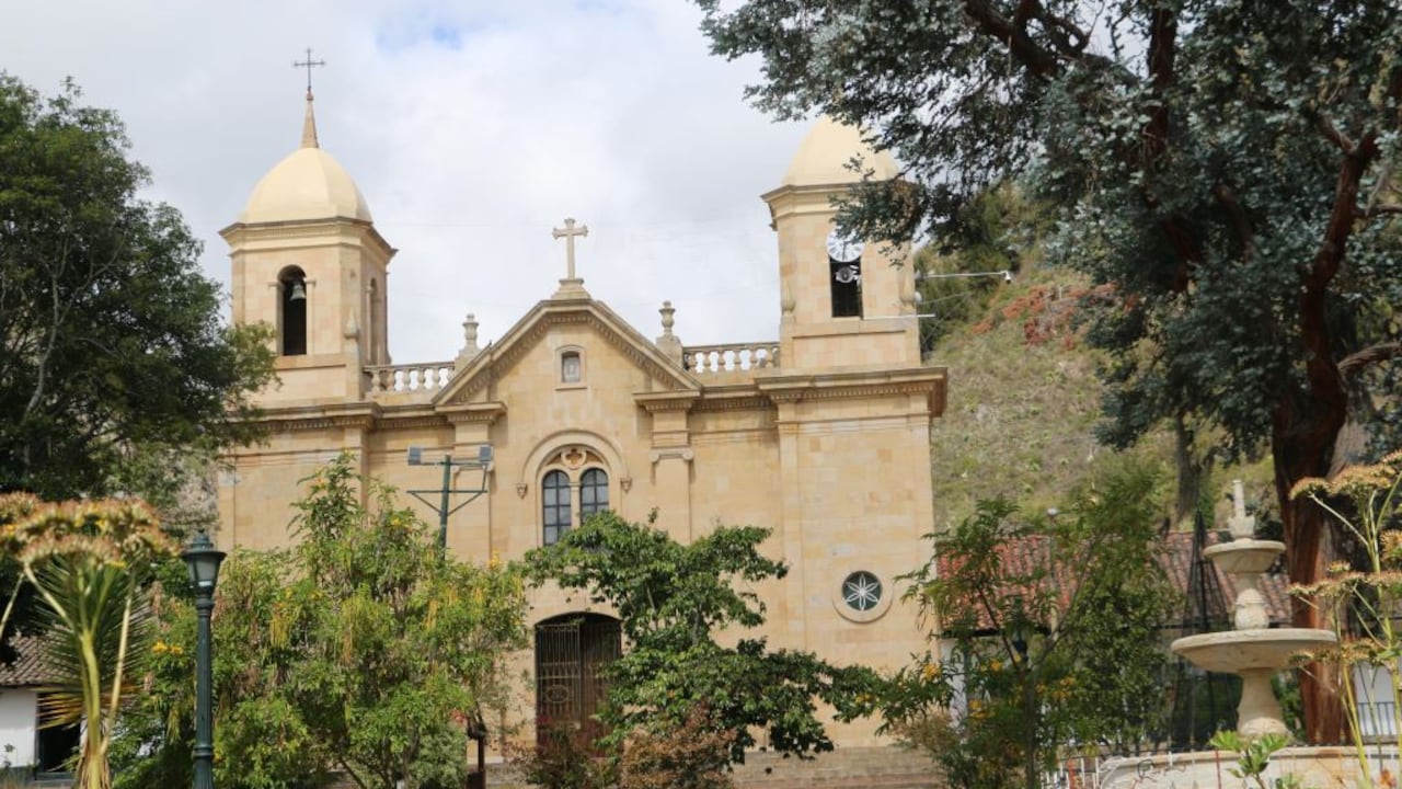 Iglesia Divino Salvador de Cucunubá